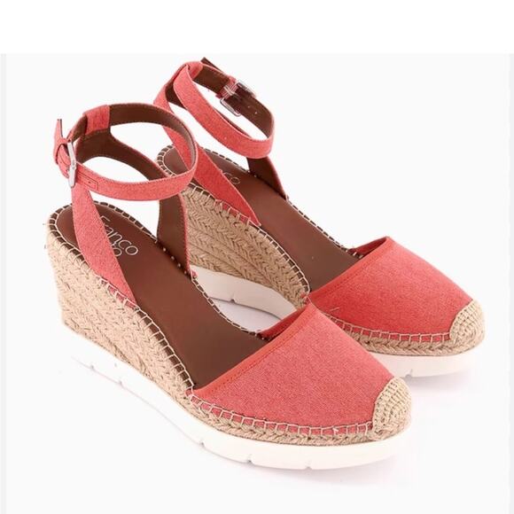 Franco Sarto Women's Coral Wedge Sandals NWT Size 6 - Picture 1 of 3